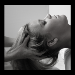 massage dorso facio crânien